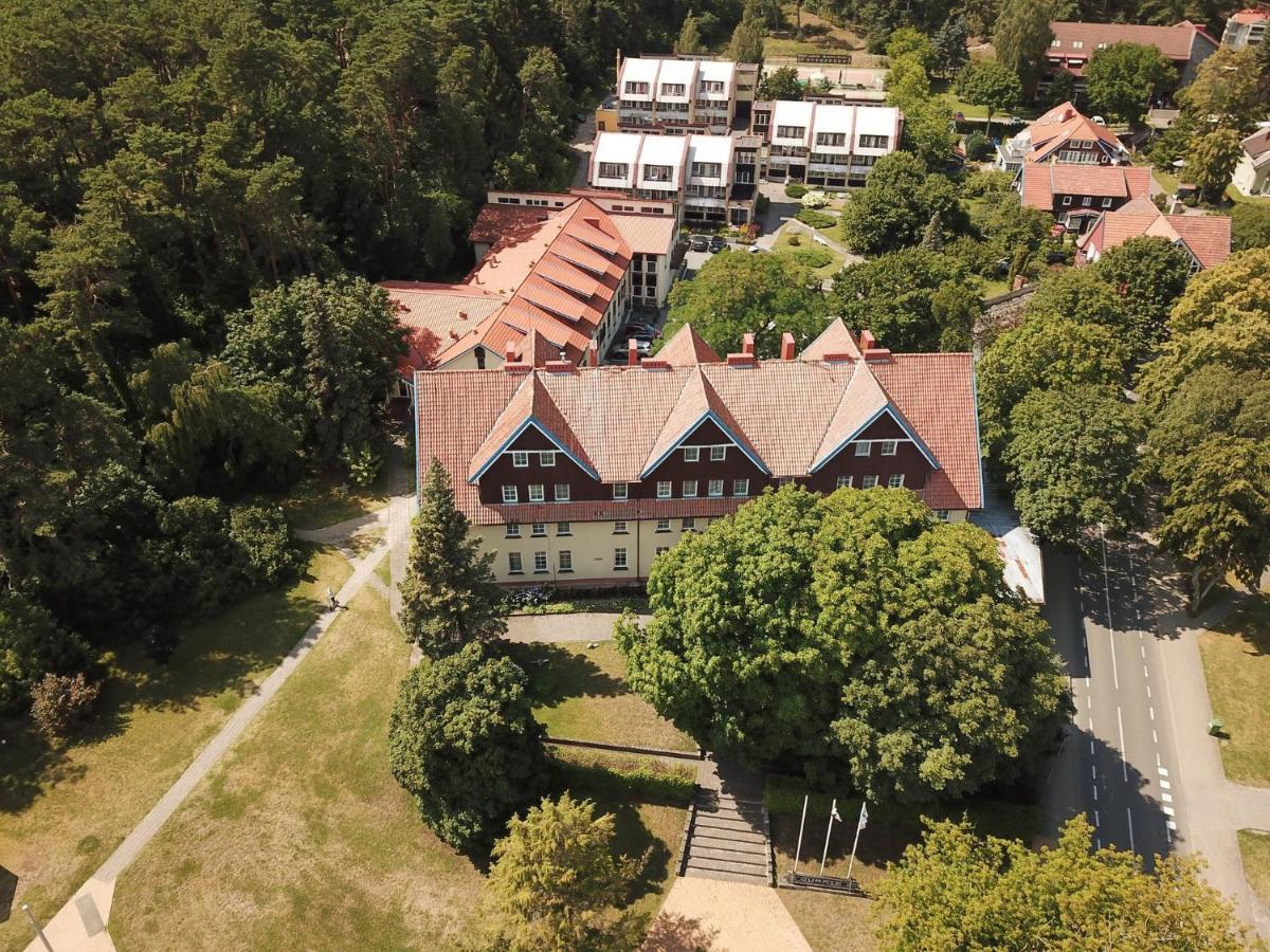Hotel Jurate Нида Екстериор снимка